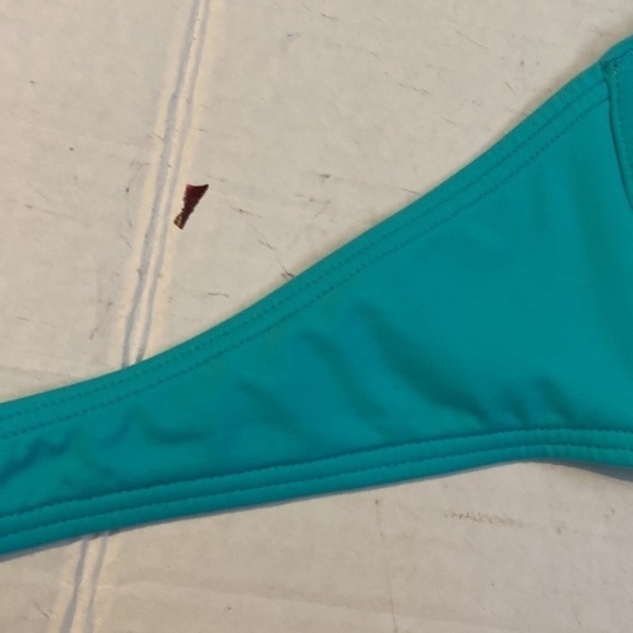 Contours bikini top - Picture 4 of 7